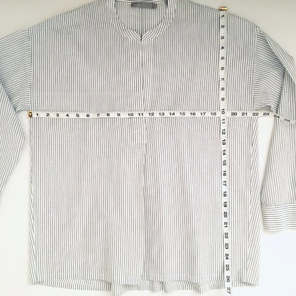 Vince White Blue Striped Shirred Back Pullover - M - Picture 5 of 5
